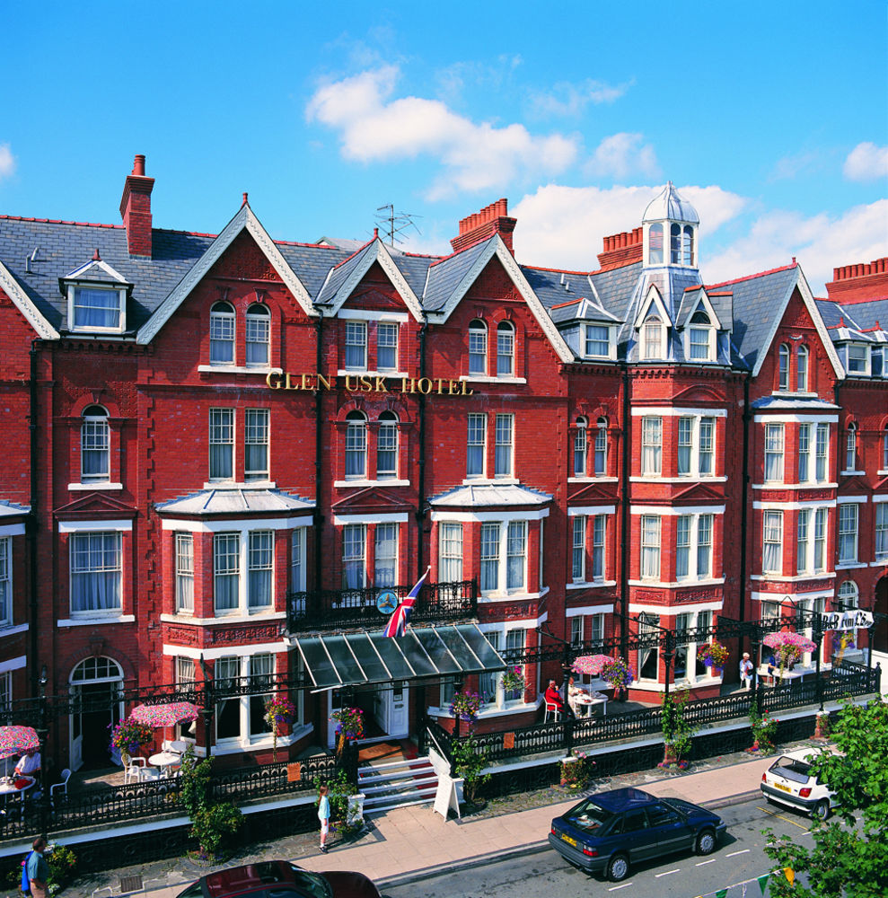 Glen Usk Hotel Лландриндод-Уэлс Экстерьер фото