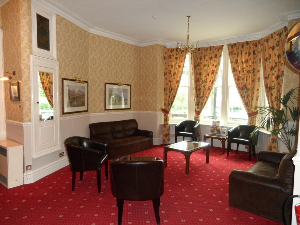 Glen Usk Hotel Лландриндод-Уэлс Экстерьер фото